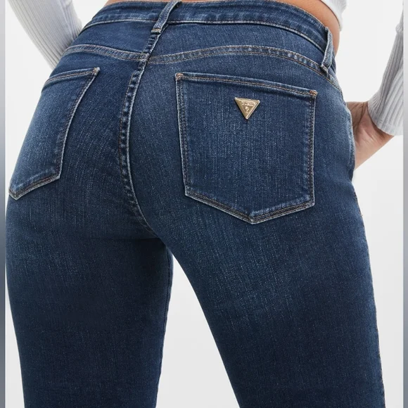 Guess Jeans - Picture 13 of 13